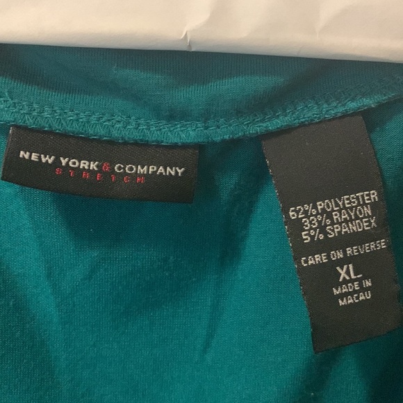 Sleeveless blue blouse - Picture 3 of 4